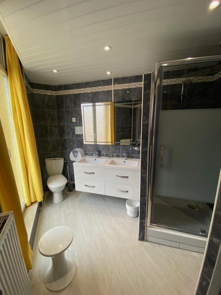 Hotel Le Pelican Charleville-Mézières Dış mekan fotoğraf