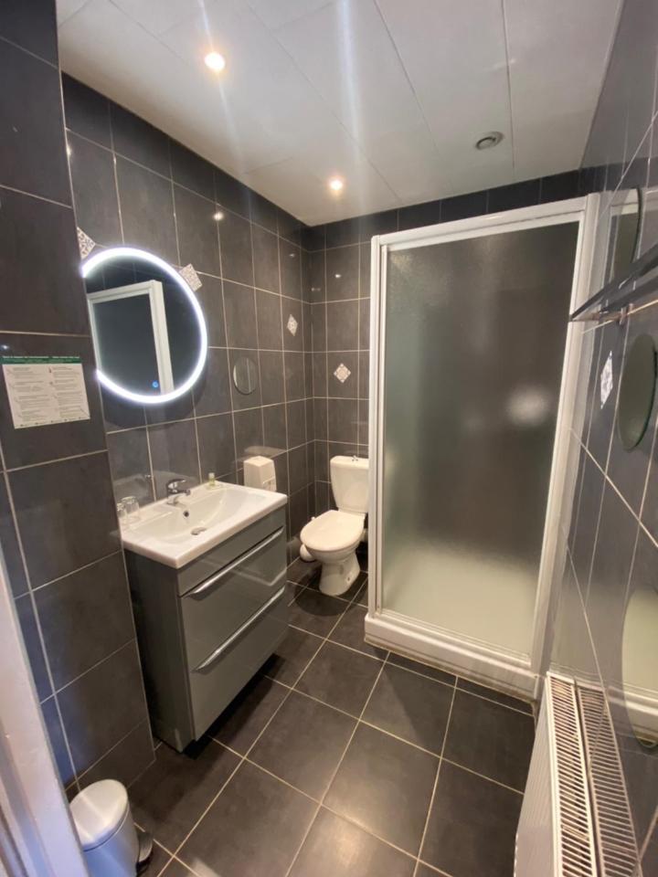 Hotel Le Pelican Charleville-Mézières Dış mekan fotoğraf