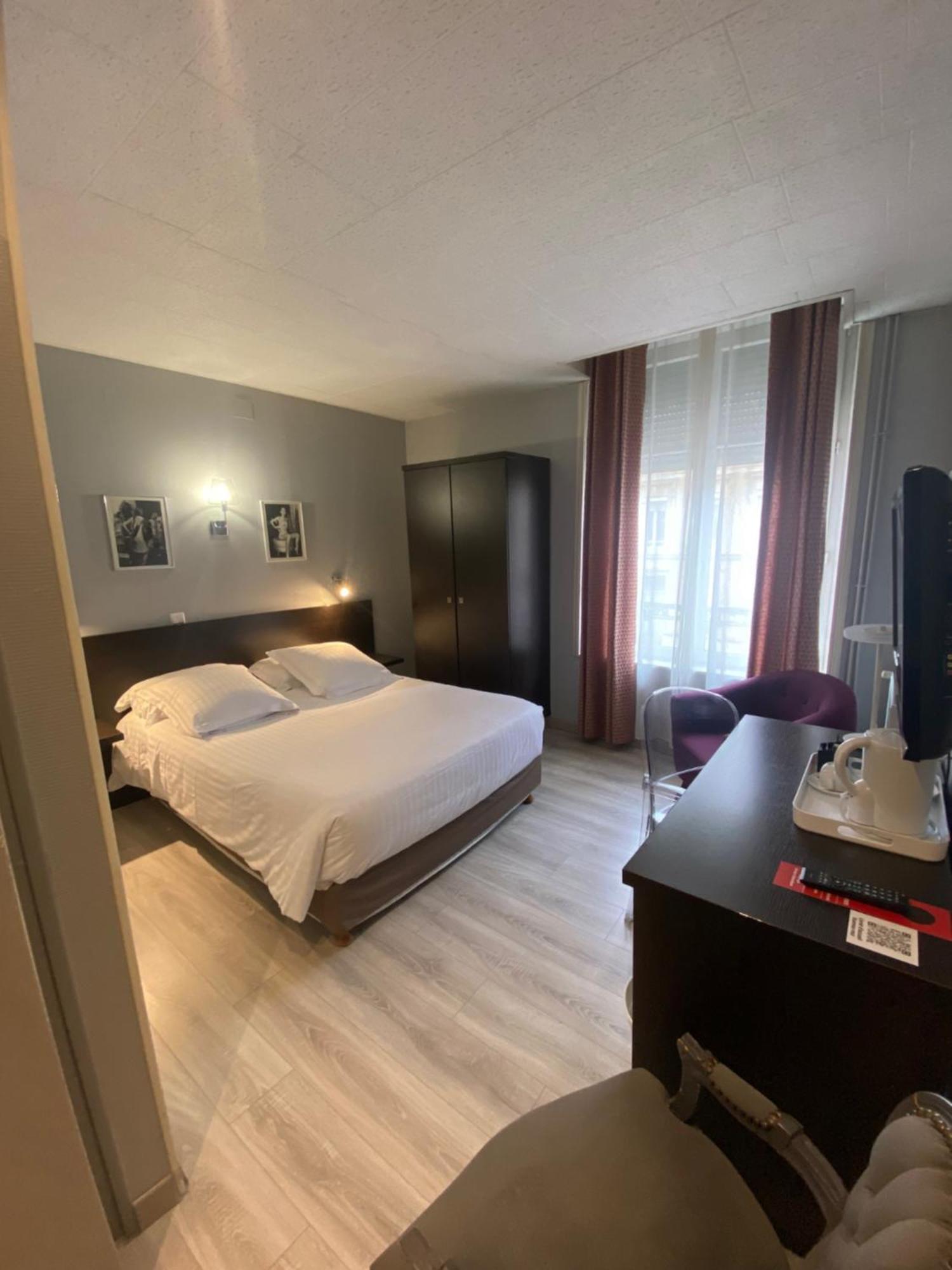 Hotel Le Pelican Charleville-Mézières Dış mekan fotoğraf