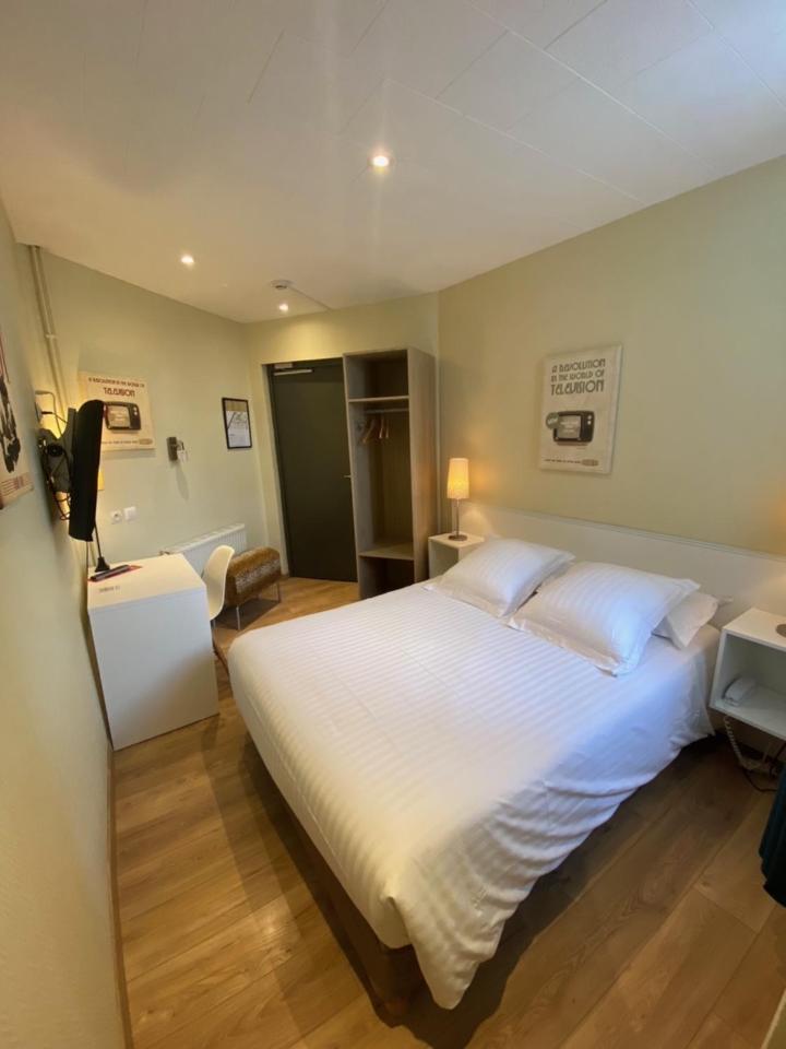 Hotel Le Pelican Charleville-Mézières Dış mekan fotoğraf